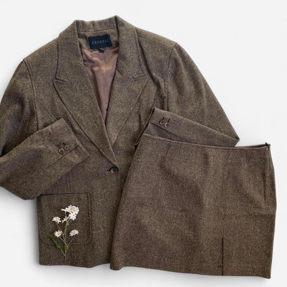 SOLD - Picture 1 of 8